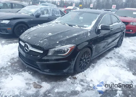 2015 Mercedes-Benz Cla 250 4Matic z USA, uszkodzony, nr VIN WDDSJ4GB1FN264768